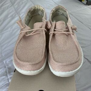 Hey Dude Women’s Sparkly Pink Wendy Loafers